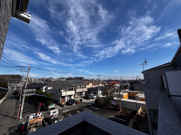 物件内観写真10　(室内からの展望)