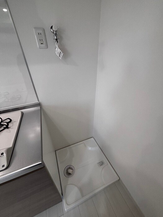 物件内観写真12　(洗濯機置場)