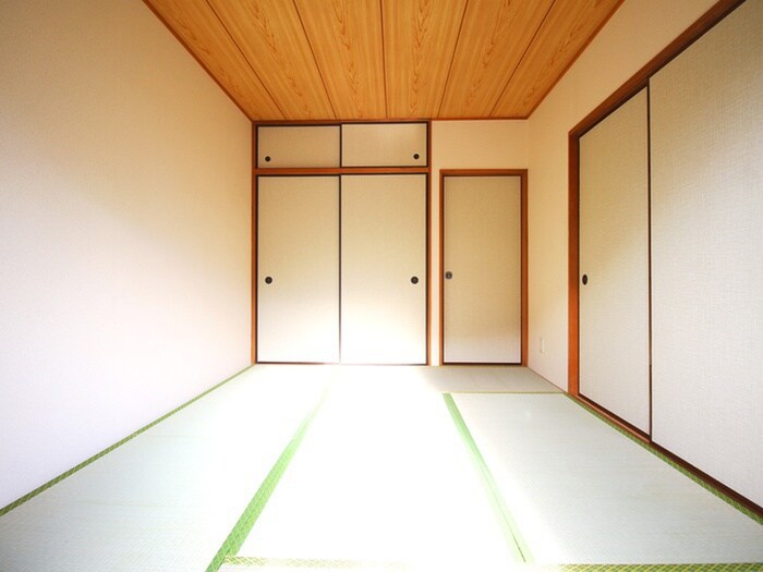 物件内観写真9　(居室)