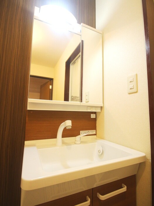 物件内観写真13　(洗面)