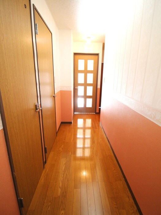 物件内観写真19　(廊下)