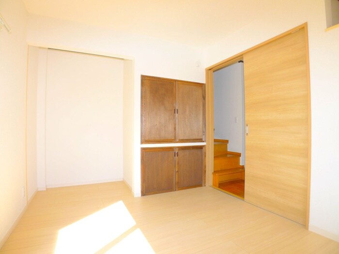 物件内観写真10　(居室)