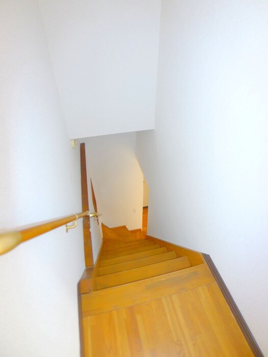 物件内観写真18　(廊下)