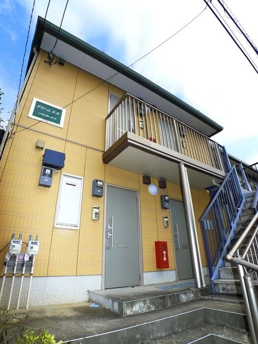 物件外観写真6　(エントランス部分)