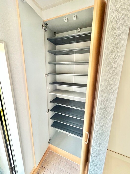 物件内観写真17　(靴箱)