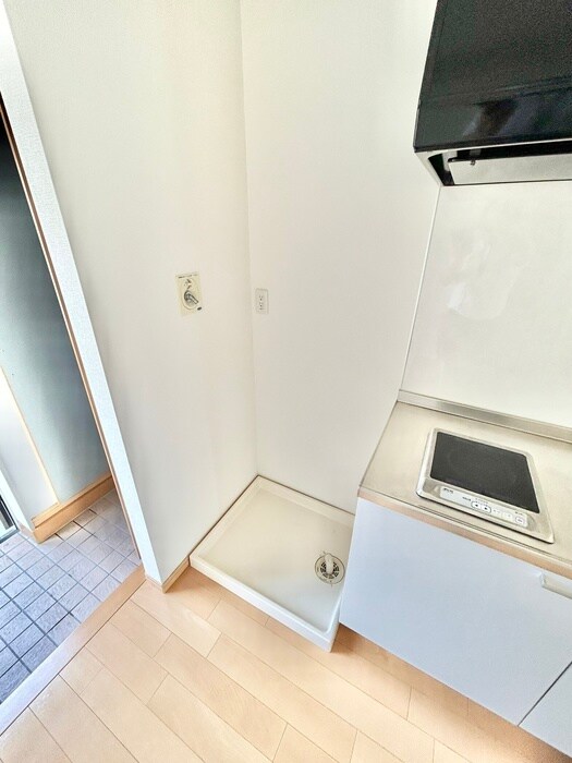 物件内観写真18　(洗濯機置場)