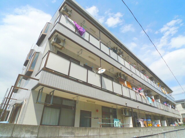 セルシオハイツ小林の物件外観写真