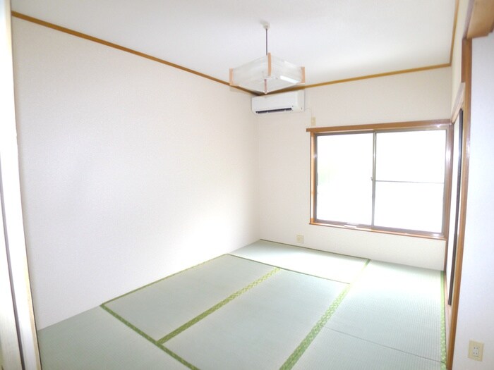 物件内観写真3　(居室)