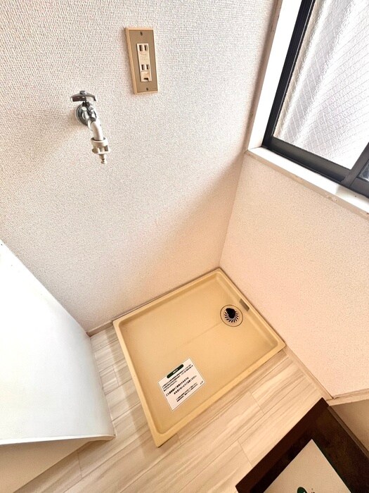 物件内観写真19　(洗濯機置場)