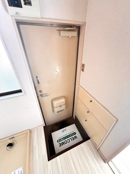 物件内観写真21　(玄関)