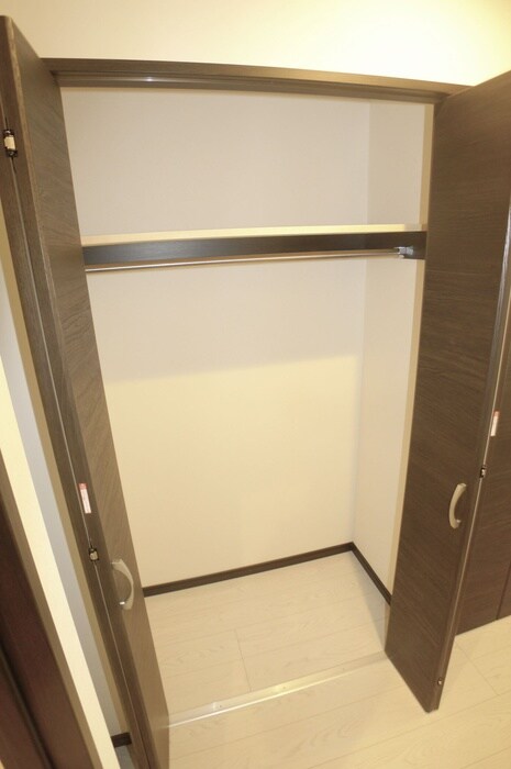 物件内観写真16　(収納)