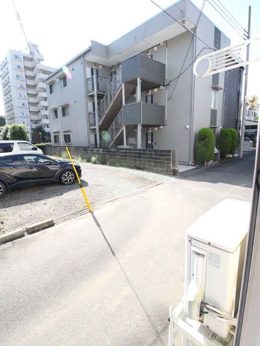 物件内観写真16　(室内からの展望)