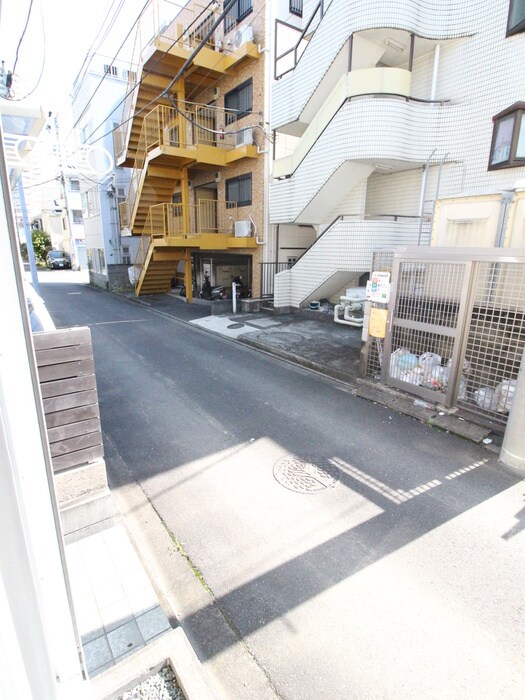 物件内観写真21　(室内からの展望)