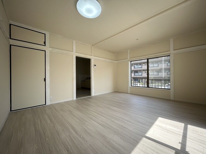 物件内観写真9　(居室)