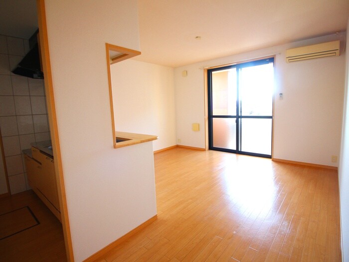 物件内観写真18　(室内からの展望)