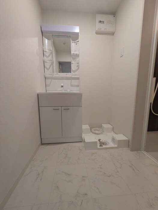 物件内観写真13　(洗面)