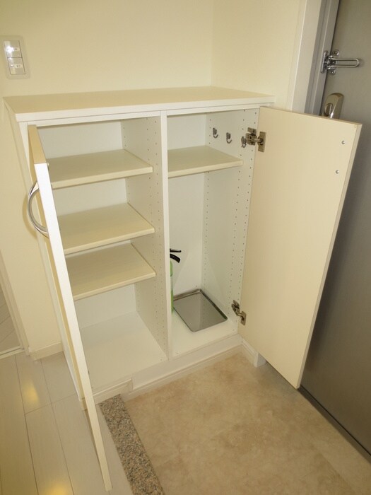 物件内観写真16　(靴箱)