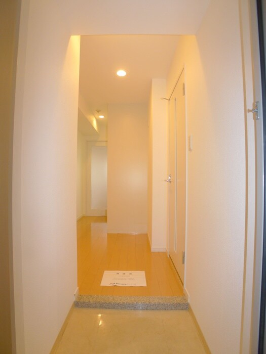 物件内観写真17　(玄関)