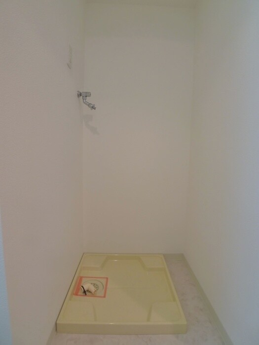 物件内観写真19　(洗濯機置場)