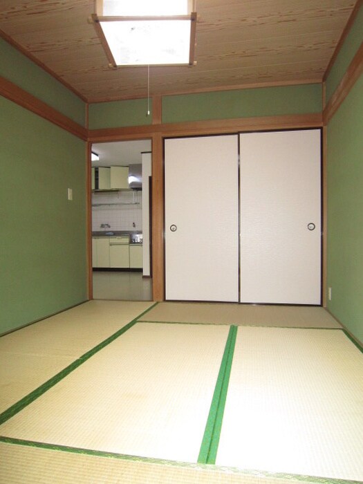 物件内観写真8　(居室)