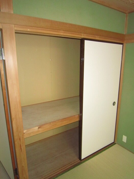 物件内観写真12　(収納)