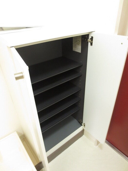 物件内観写真13　(靴箱)