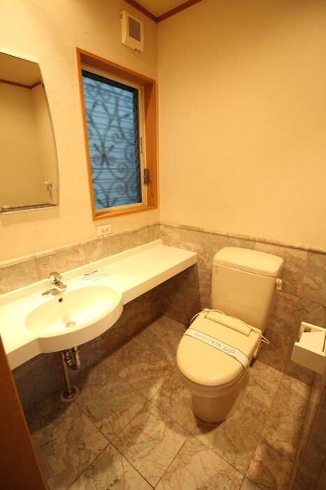 物件内観写真13　(トイレ)