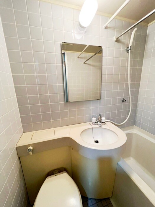 物件内観写真9　(洗面)