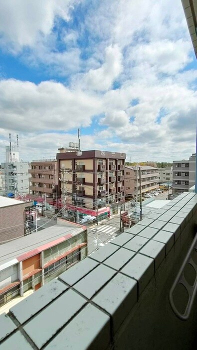 物件内観写真16　(室内からの展望)