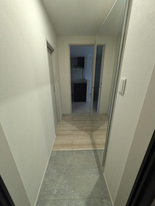 物件内観写真17　(玄関)