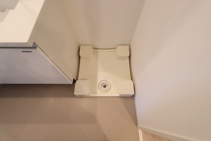 物件内観写真15　(洗濯機置場)