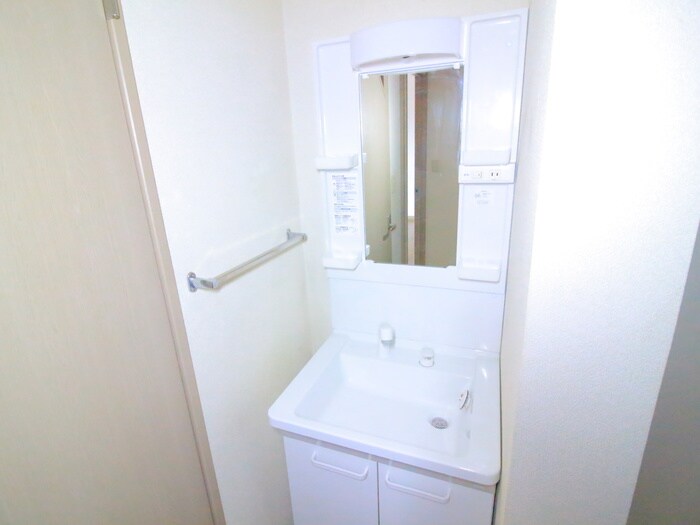 物件内観写真12　(洗面)