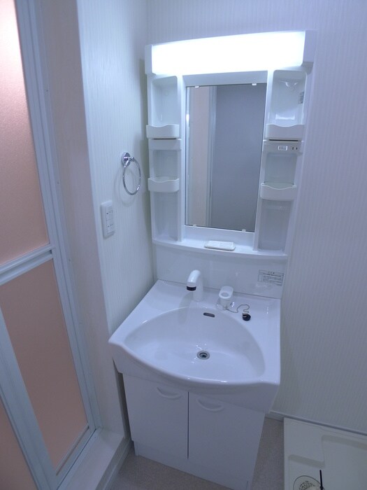 物件内観写真11　(洗面)