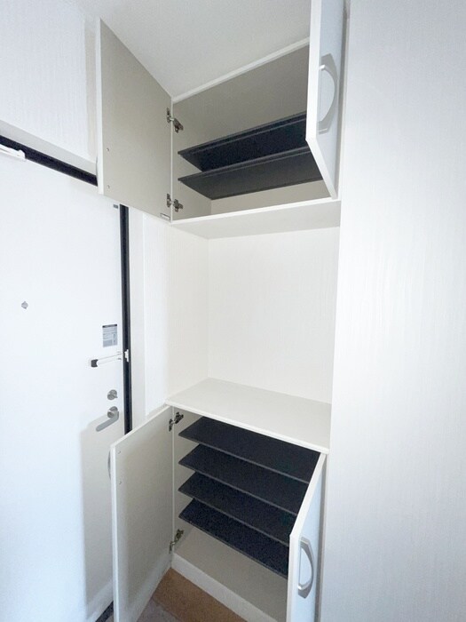 物件内観写真19　(靴箱)