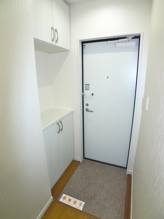 物件内観写真20　(玄関)