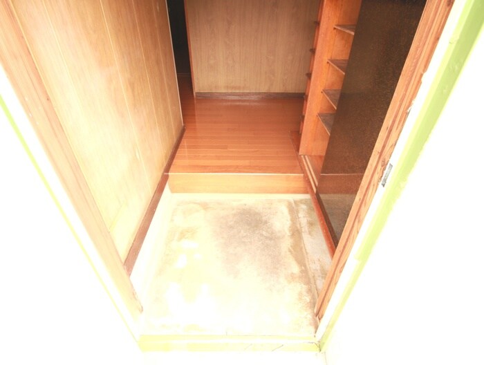 物件内観写真21　(玄関)
