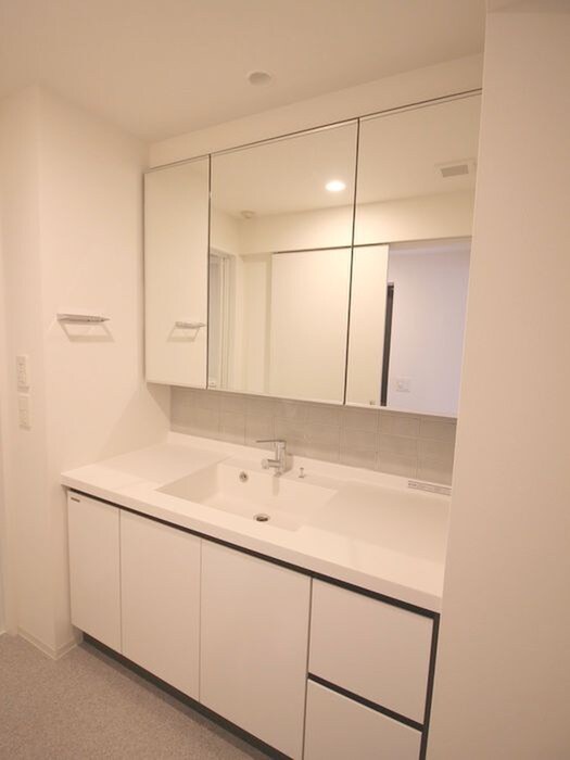 物件内観写真14　(洗面)