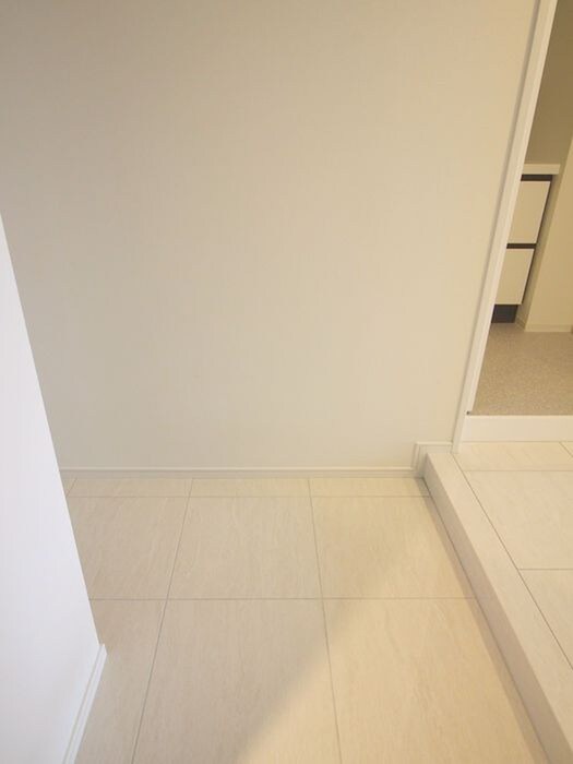 物件内観写真17　(玄関)