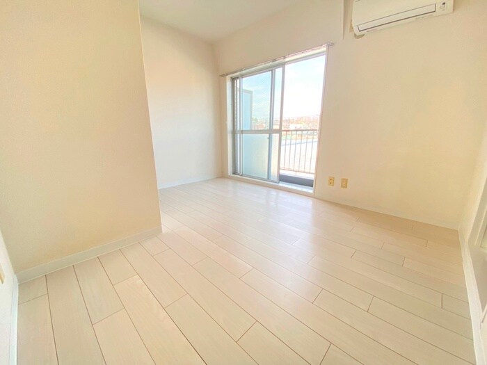 物件内観写真5　(居室)