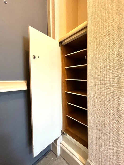 物件内観写真14　(靴箱)