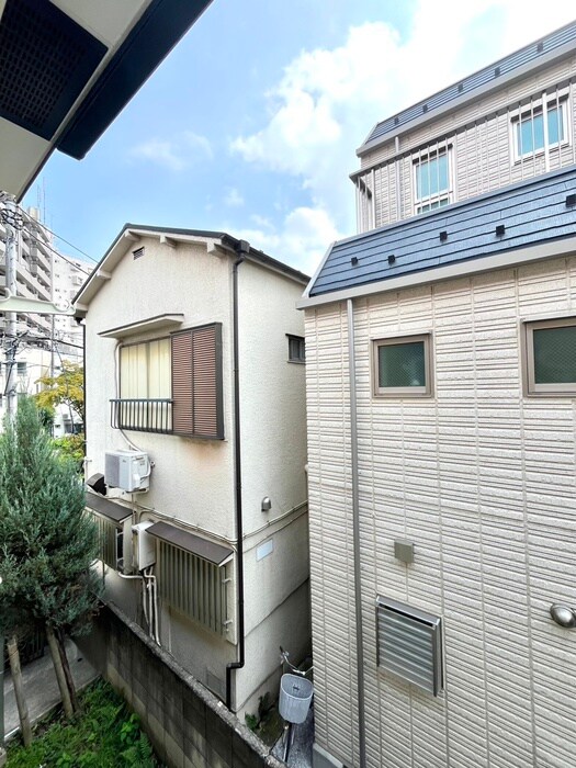 物件内観写真16　(室内からの展望)