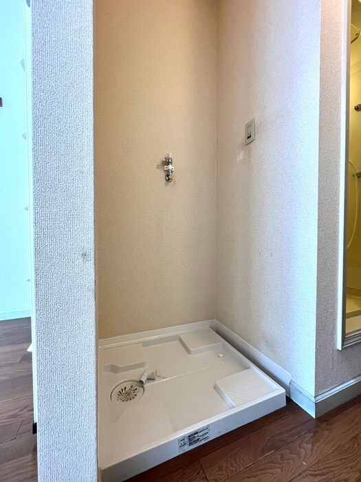 物件内観写真20　(洗濯機置場)