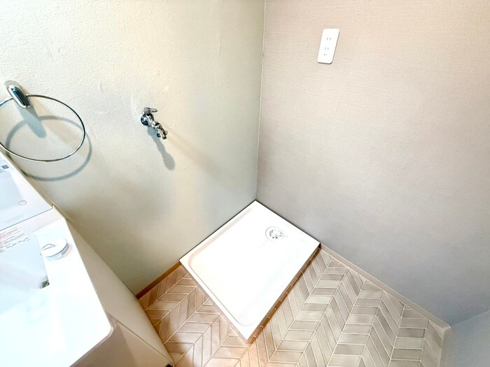 物件内観写真15　(洗濯機置場)