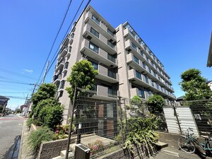 ライオンズヴィアーレ吉川(104)外観写真