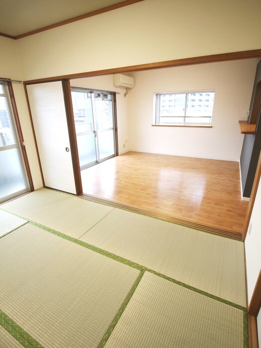 物件内観写真8　(居室)