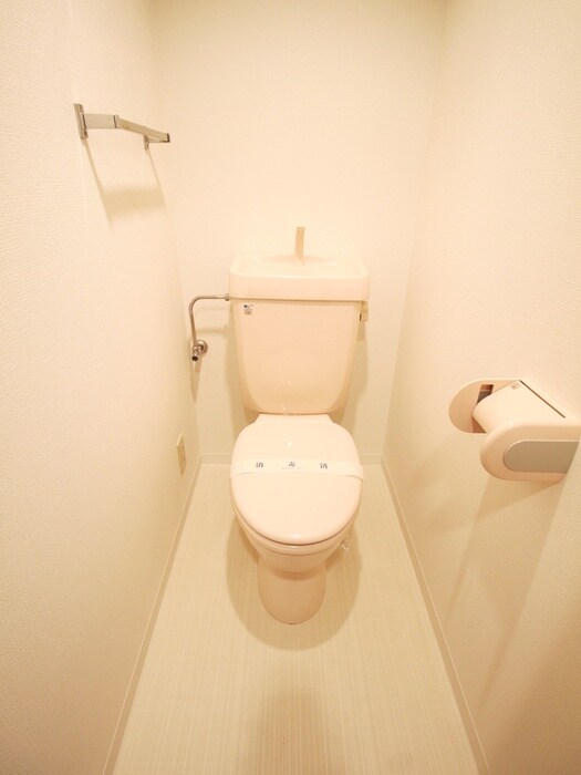 物件内観写真15　(トイレ)