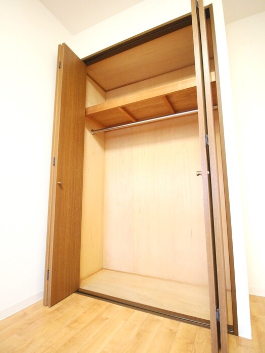 物件内観写真16　(収納)