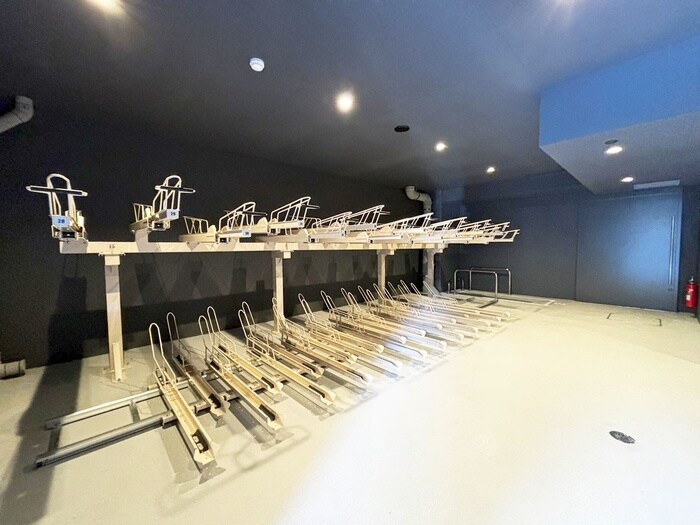 物件外観写真6　(駐輪場)