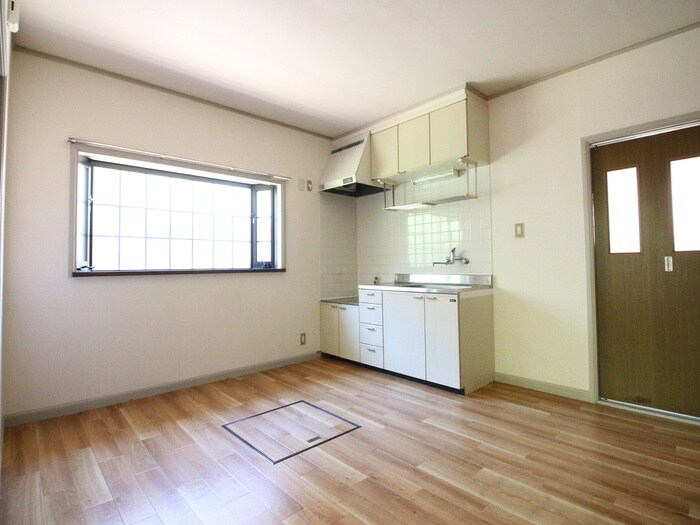 物件内観写真8　(居室)