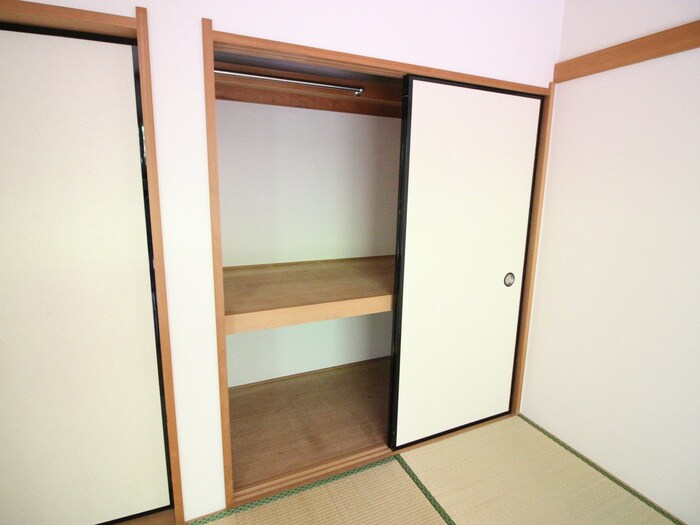 物件内観写真15　(収納)